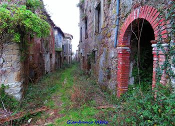 Abandoned building against sky