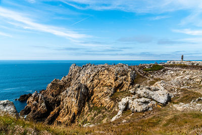 Point of pen-hir and the monument to the bretons of free france