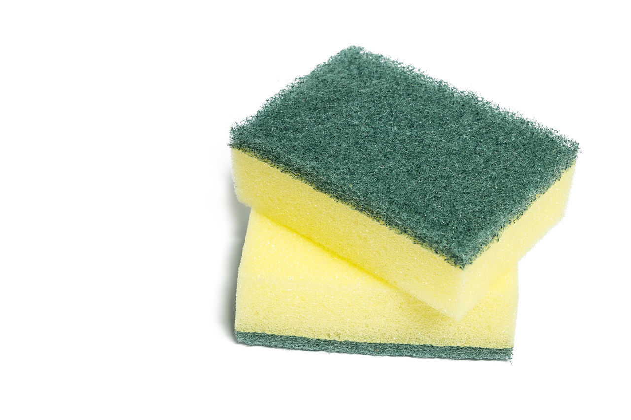 Dishwashing sponge