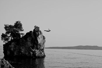 VIEW OF CALM BLUE SEA AGAINST CLEAR SKY