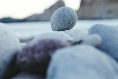 Surface level of pebbles at beach