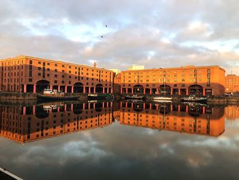 Reflection of buildings in city