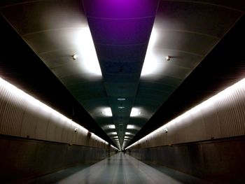 Underground underground walkway