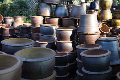 Stack of pot in row