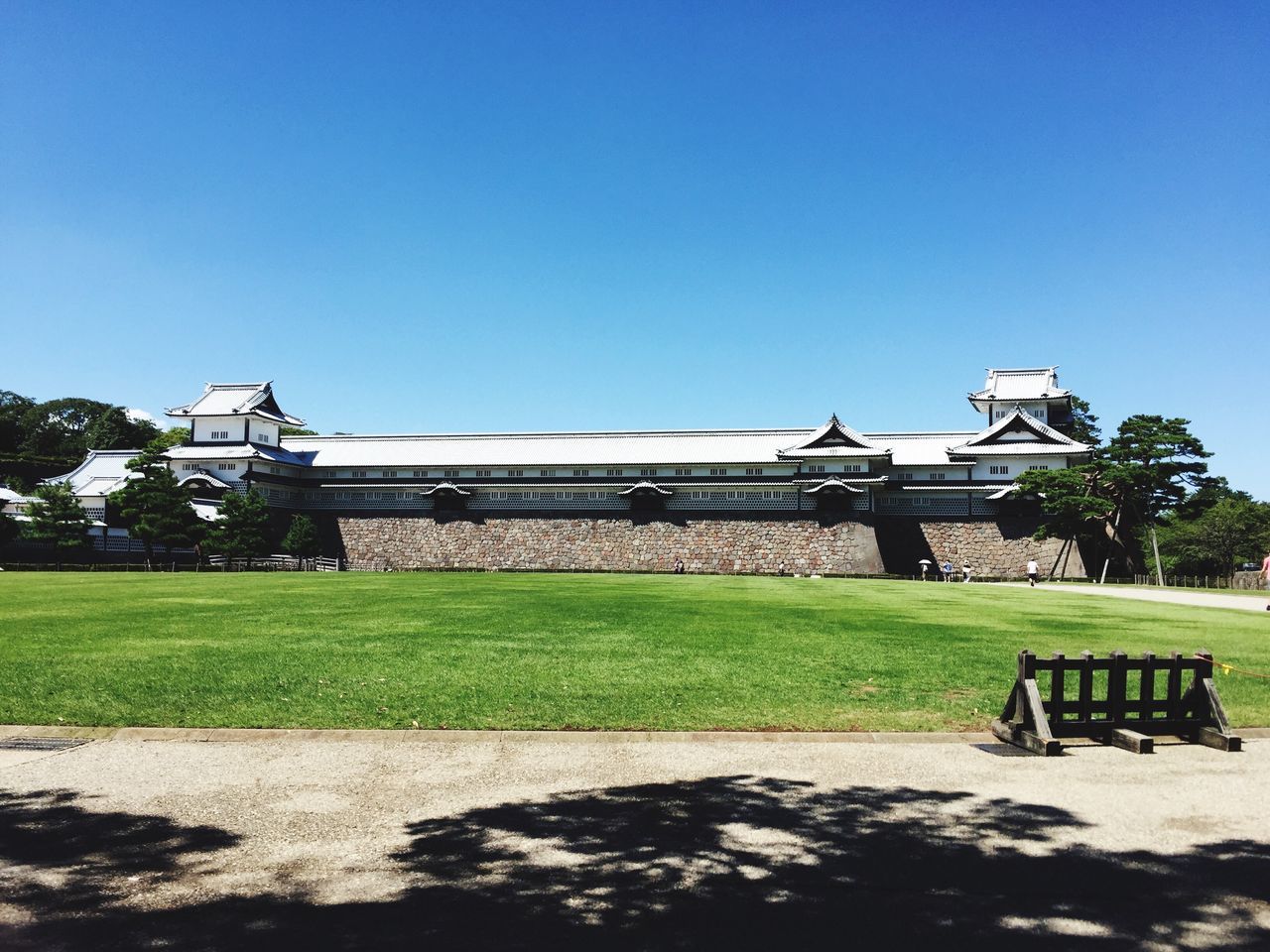 VIEW OF BUILT STRUCTURE AGAINST CLEAR SKY