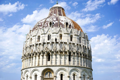 Low angle view of piazza dei miracoli against sky