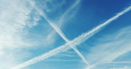 Low angle view of vapor trail in sky