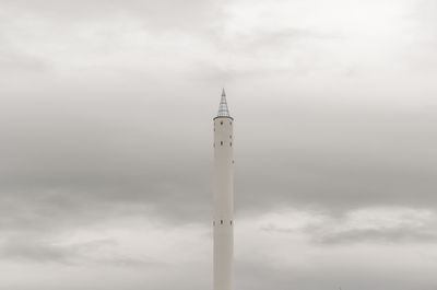 Low angle view of cloudy sky