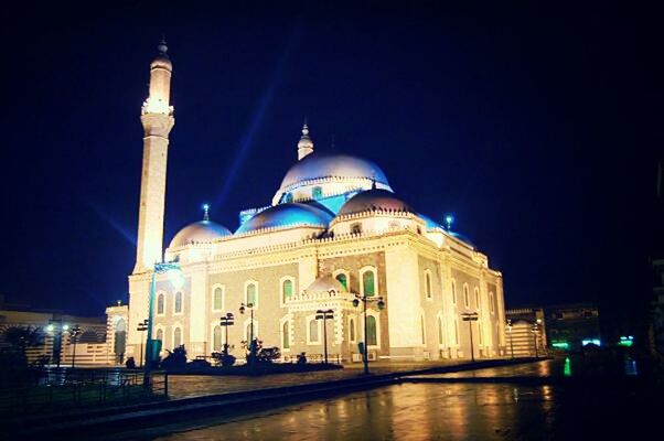 architecture, night, illuminated, building exterior, built structure, travel destinations, dome, sky, city, travel, nature, history, tourism, the past, water, no people, building, reflection, architectural column, government