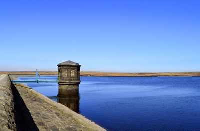 Chew reservoir above the village of greenfield, on saddleworth moor in greater manchester