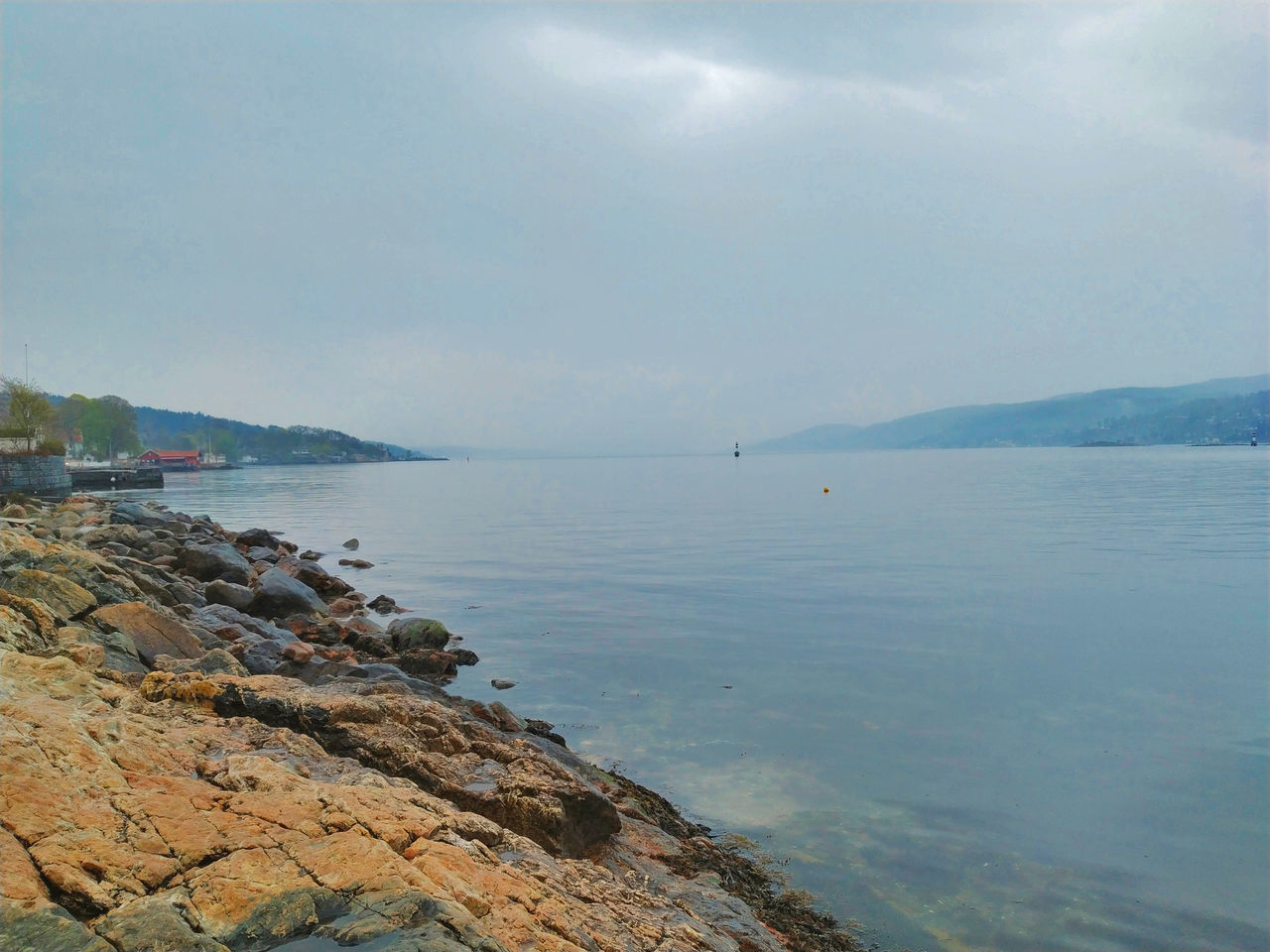 PANORAMIC VIEW OF SEA AGAINST SKY