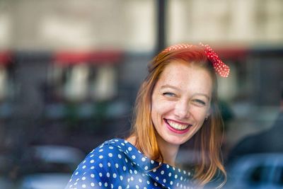 Portrait of a smiling young woman