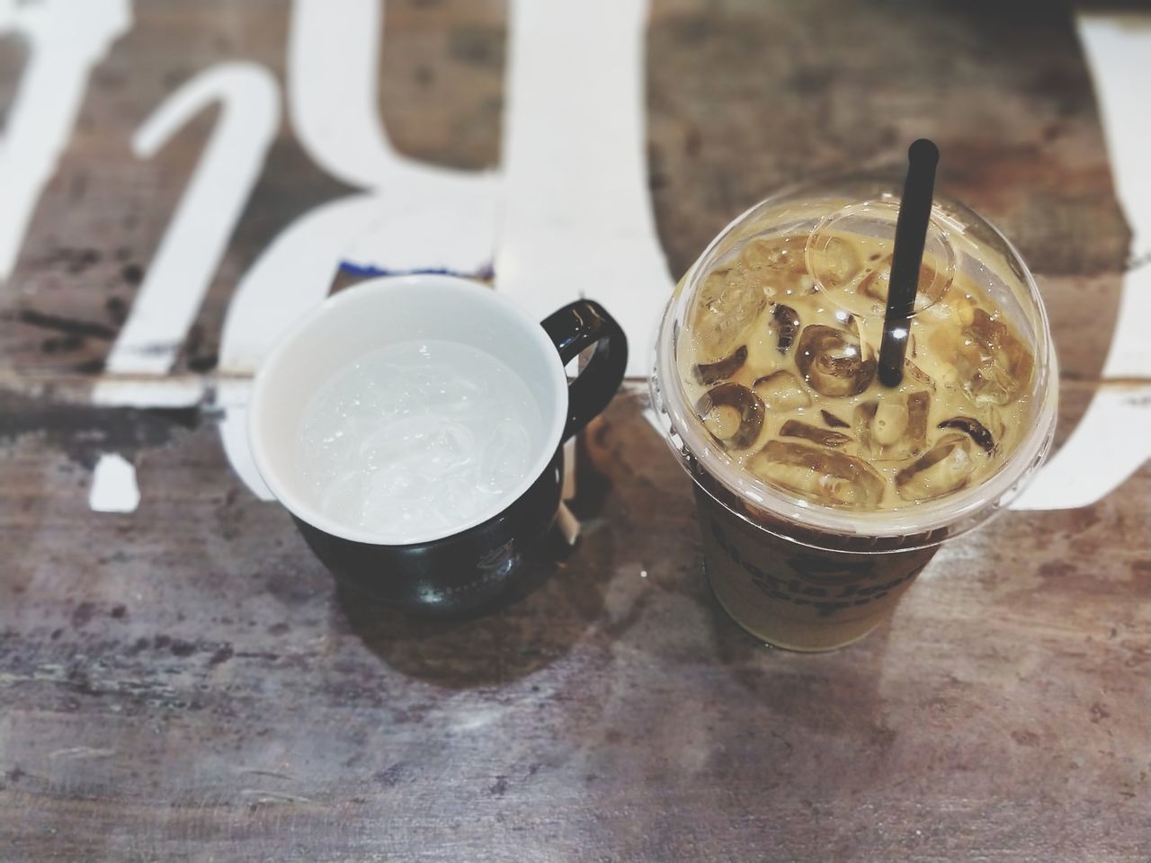 drink, refreshment, food and drink, table, no people, coffee - drink, drinking glass, freshness, indoors, close-up, drinking straw, day