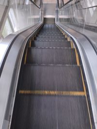 escalator