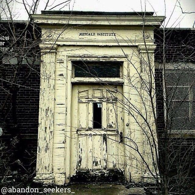 architecture, building exterior, built structure, window, house, residential structure, building, residential building, old, weathered, day, outdoors, low angle view, door, abandoned, no people, brick wall, wall - building feature, damaged, exterior