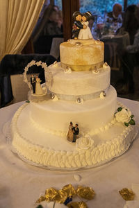 wedding cake