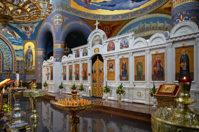 Interior of illuminated temple building. the temple of the uncreated image of christ the savior