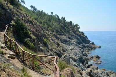 Coastal trail in bonassola, la spezia, liguria, italy.