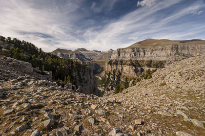 The ordesa canyon, a glacier valley in the aragonese pirenees ...