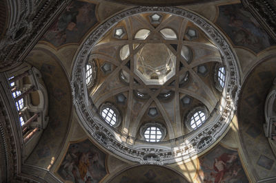 Low angle view of ceiling