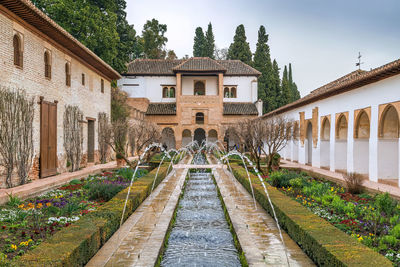 Patio de la acequia in generalife gardens, granada, spain