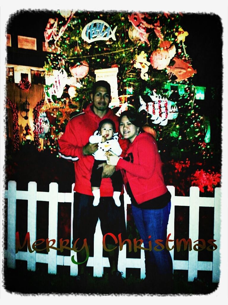 Our First Family Christmas Pic! ♥ 