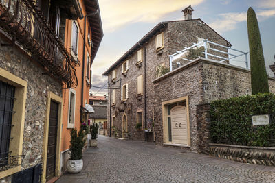 The beautiful colored houses of the hamlet of borghetto sul mincio