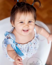 Portrait of cute girl smiling