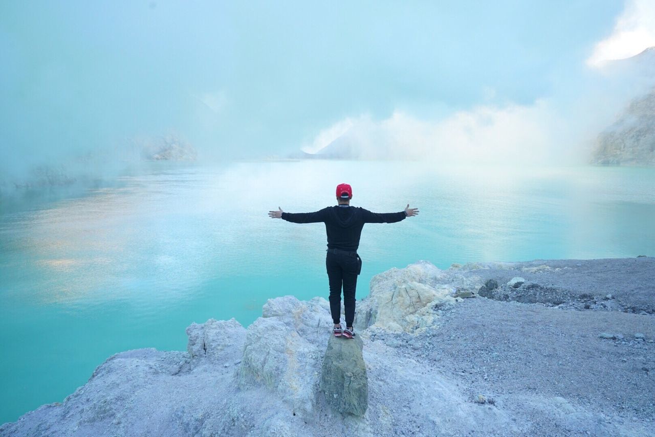 Ijen crater