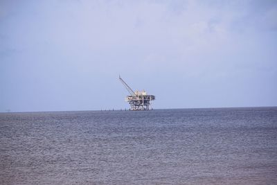 Oil rig in gulf of mexico