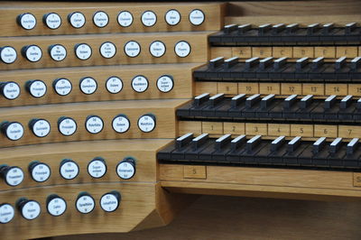 Row of organ