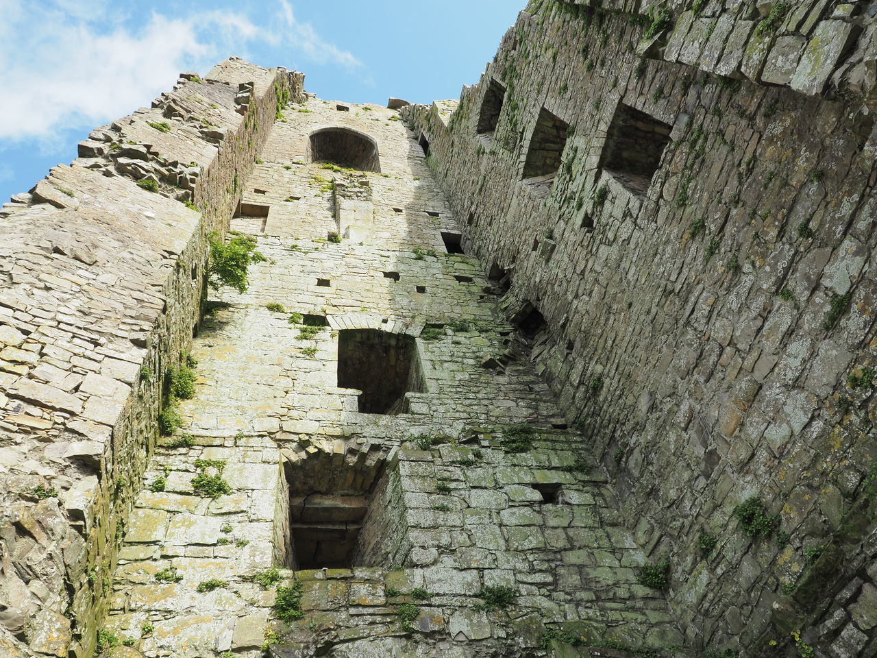 LOW ANGLE VIEW OF OLD RUINS