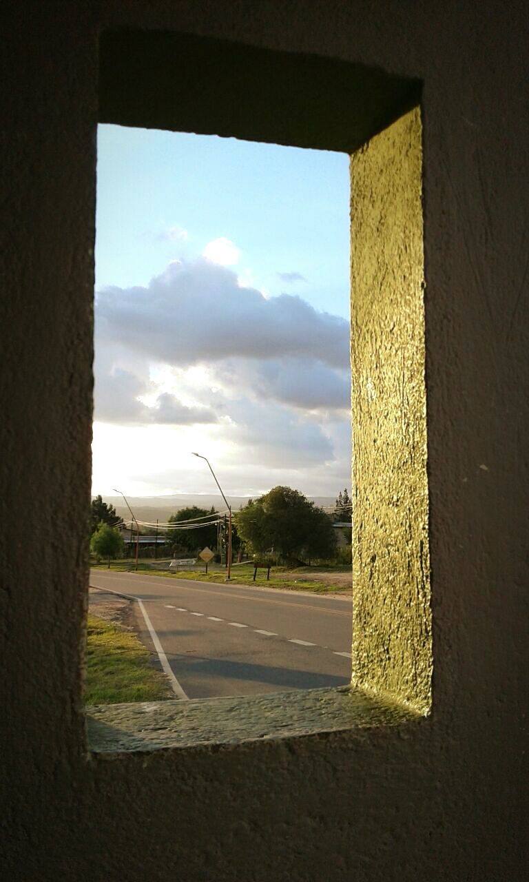 VIEW OF LANDSCAPE AGAINST SKY