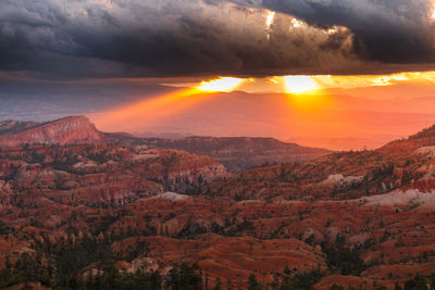 Sunrise over the bryce canyon