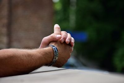 Close-up of man hand