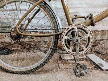 Old bicycle wheel