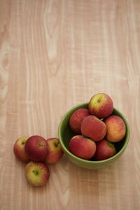 Close-up of apples on table