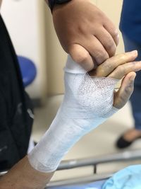 Splinting or first aid for a fractured finger