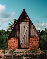 Old cabin farm house 