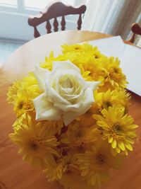 Close-up of yellow flower bouquet