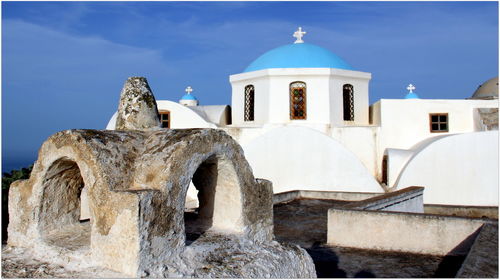 Exterior of temple against sky