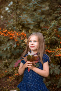 Full length portrait of girl