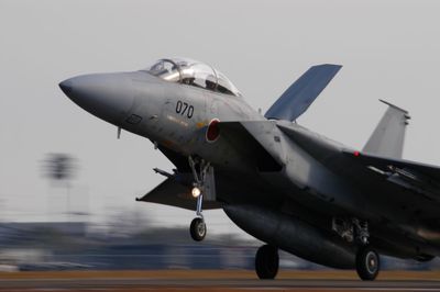 F-15dj landing at jasdf nyutabaru airbase