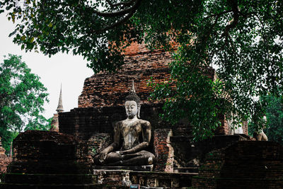 Statue against clear sky