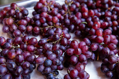 Close-up of grapes