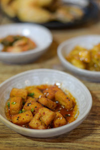 Close-up of noodles in bowl on table