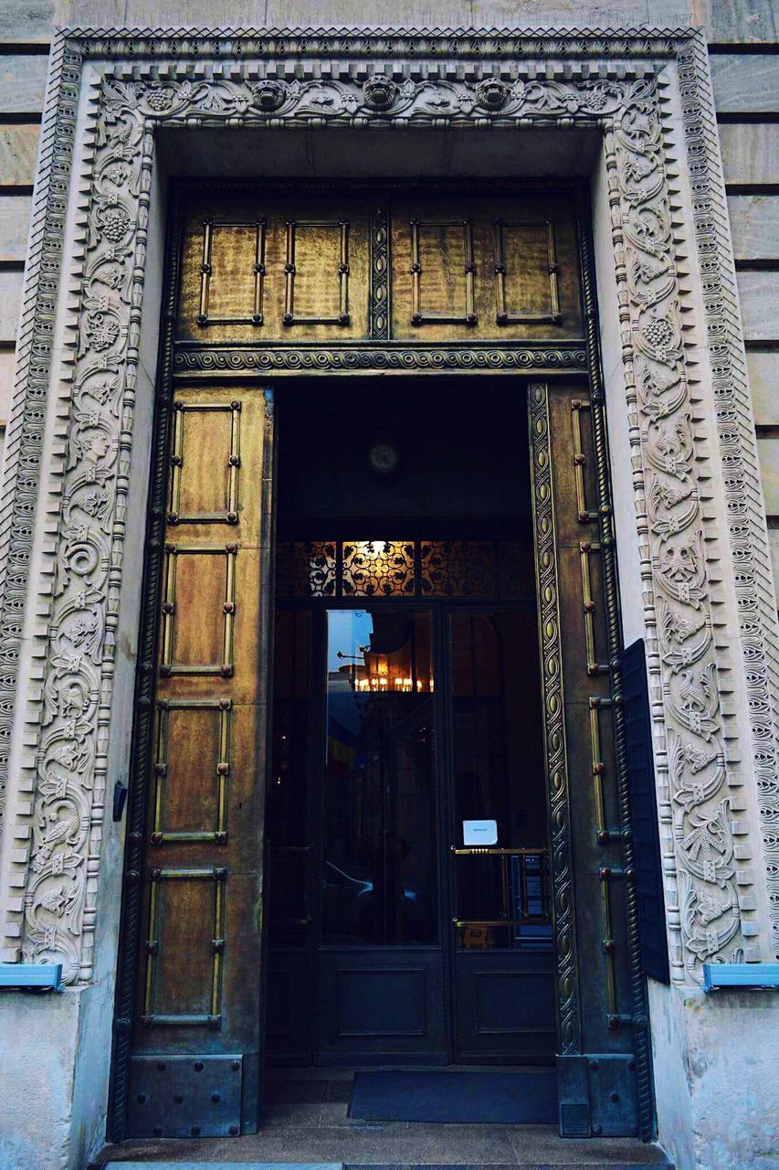 ENTRANCE DOOR