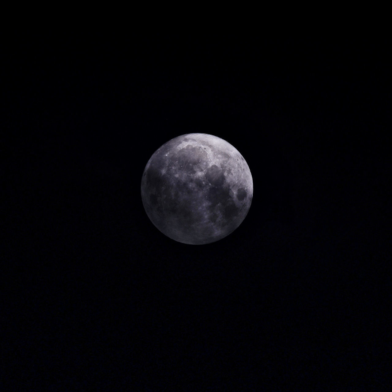 LOW ANGLE VIEW OF FULL MOON AGAINST SKY