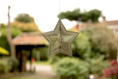 Star-shaped ornament