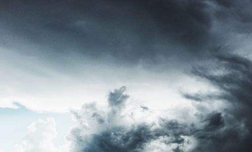 Low angle view of cloudy sky